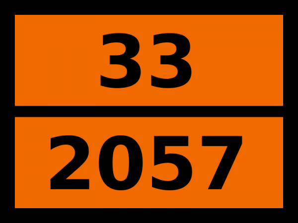Табличка опасный груз "33-2057. Трипропилен"