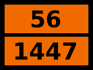 Табличка опасный груз "56-1447. Бария перхлорат твердый"