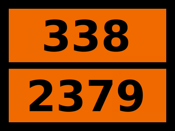 Табличка опасный груз "338-2379. 1,3-диметилбутиламин"